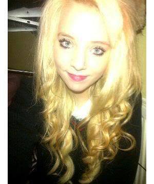 ChloeWarrenn's profile picture. 