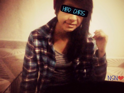 Yo amo a Never shout Never, shoy una shouter 3, musica, futbol, buena onda, y la mejor terapia es la risa :3