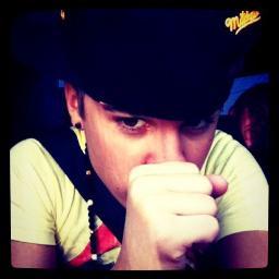 Hello live in Concepcion Chile and I love justin is the best in the world. @JustinBieber follow me please :( I LOVE U ♥ Follow me and follow back