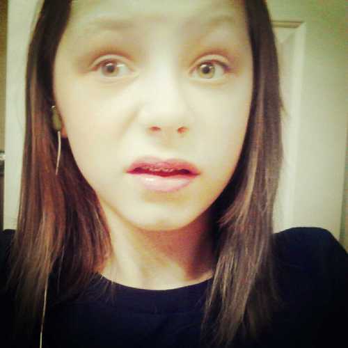 hey im jenna:) follow me if ya want:)