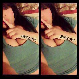 EST.O1231199O//TILA'S MOMMY o8'//TATOOZ//PIERCED UP//MAKEUP//GRAFF JUNKIE//#TeamThickEm//#TeamFollowBack//#TeamPrettyBetch// #Twitter'HUBBY @JayKrookz