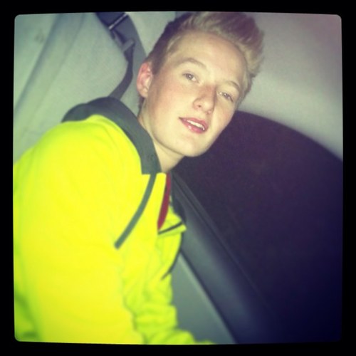 Follow me :) 
Kik me:  Loges35