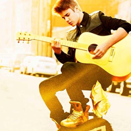 AndreaGuajardo3's profile picture. 