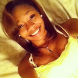 ion NEVER complete a bio sooo cnalfjebclasfkl & follow me on instgram @beautiful_mee0414
