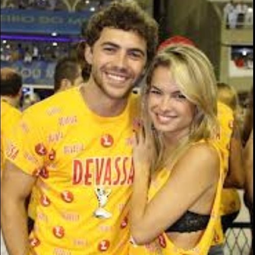 Pensa em um amor... Agora multiplique pelo infinito! esse é o sentimento pela @Lua_Blanco e @Feroncato Since: 11.02.2013