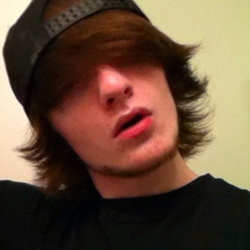 Xchovenei's profile picture. Nomad Wing Tsun, Tai Chi, Kung Fu student from VA and will find a way to improve my skill. I can pláy bass and guitar and piano. I am an artist w/ pencil.