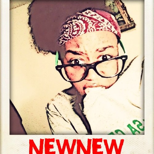 Rapper|Dancer in OfficialCr3w comin soon Up&Coming NewNew Lyric & Cashe .. YEZZER