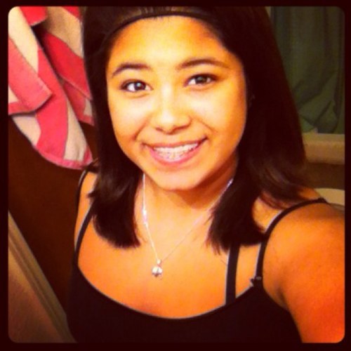 @zaynmalik Follow Zayns Account.. I'm Zayns Babe ✌✌ Follow Me and Follow My Tumblr. My Concert Date For Is August 9, 2013