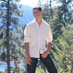 Hey i'm Ryan as you can see i love meeting new people and playing sports