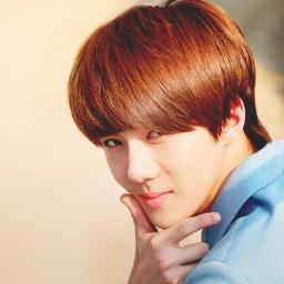 ผม โอ้วว เซฮุน เป็นมักเน่จากต่างตาว ผมเป็นมิตรกับทุกคนนะครับถึงผมพูดไม่ค่อยเก่ง แต่ผมรักหมดใจครับ B-)...ถึงผมจะเสี่ยว แต่ก็เฉี่ยวใจคุณนะครับ55555