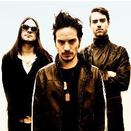 Sounds like - http://t.co/pGKK04vE
ROCK | DRUM'N BASS | RAVE | PUNK