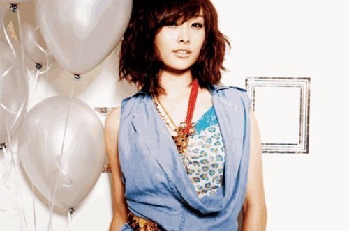[V] @_fyclosed | Member of Kara | 91Lines Los Angeles California | Rapper and Lead Dancer^^