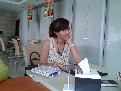 Born @ Surabaya, 18 April 1987
~~
Follow me, please.