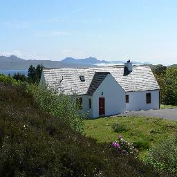 skye_cottage's profile picture. Luxury holiday cottage, sleeps 8 guests in 4 rooms. Secluded location in South Skye, with beautiful sea and mountain views. Pub within walking distance!