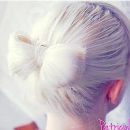 Lenna_Criss's profile picture. Para que levar a vida tão a sério, se a vida é uma alucinante aventura da qual jamais sairemos vivos