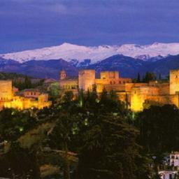 Enamorada de #Granada y con el deseo de transmitir mi pasión por esta maravillosa tierra.