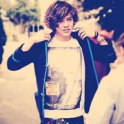 ~~เล่นไม่เป็น ไม่จำเป็นก็อย่าfollow, ไม่มีที่อยู่เป็นหลักเป็นแหล่ง อยู่ที่ไหนสักที่ในไทย เคป่ะ~~