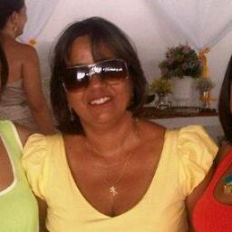 Sou feliz e agradeço por tudo que Deus me deu! Amo minhas princesas Larissa, Mikaele e Mariana