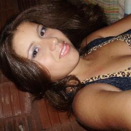 sou simpatica adoro faser novas amizades ....