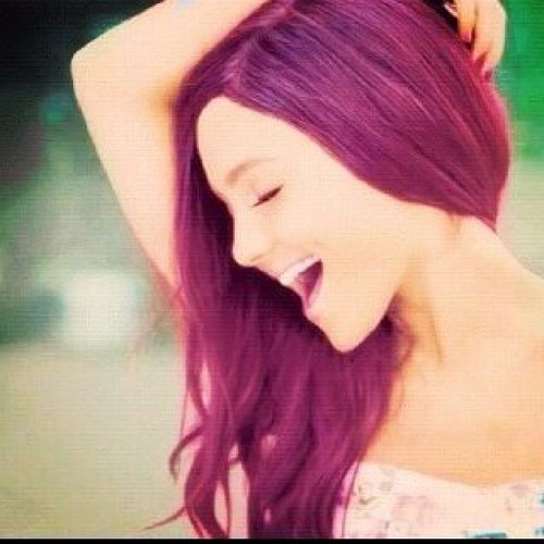 Hi!:) i'm a Arianator 4 life!!!❤
@arianagrande & horses are my everything!!!❤

I follow back✌