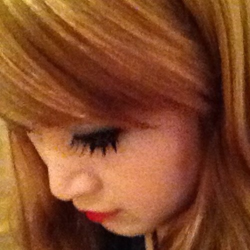 lee_nala's profile picture. big fan of Vampire Diaries http://t.co/8fyEbV5n