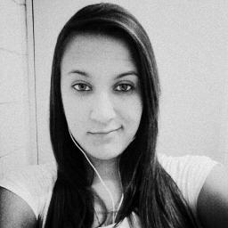 Ariadna_Gomes's profile picture. Vence quem passa por essa vida rindo. E se o preço que se paga por ser um pouco feliz é ser um pouco idiota, dane-se.