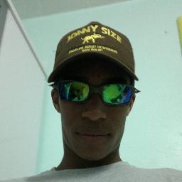 Minha  paz eu que conquisto , quem  não  ta no  frevo  ta no crime !!!