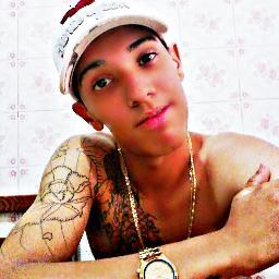 - É OS MAGRIIIIIIIN  ♫'ㅤ ㅤ ㅤ ㅤ ㅤ ㅤ ㅤ ㅤ ㅤ ㅤ ㅤ 
que representa, nóis é sempre cobiçado onde chega roba cena , uma comenta com a outra esse magrinho REPRESENTA ♫
