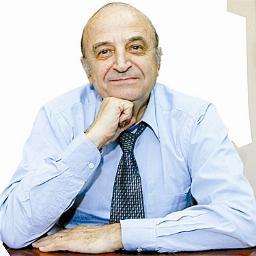 Periodista, escritor, abogado y director de medios, experto en comunicación social de la Unesco.

Canal de Youtube @Lacosavostrauy