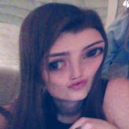 Lucreciaaaaaa's profile picture. Dicen que la biografía es lo más importante de tu twitter, ahora entiendo por qué no me sigue ni el tato. Ehm...estudio medicina. Y soy bajita.