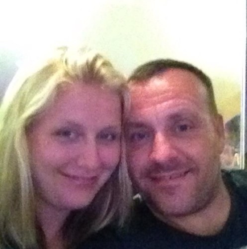 25 forever! Leeds Fan, Northampton Saints Fan,Dad of 4, Grandad of 3 gorgeous wife, own Removals company in the Midlands. Luckiest man in the world!