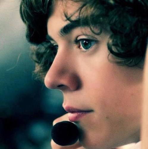 Directioner Instagram: @Weluv_Oned Please follow me, i follow back 3/6 of the cimorelli follows me! ❤