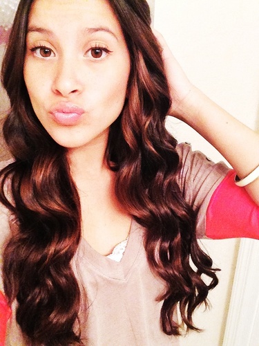 Teriii_deuce's profile picture. Take a second look and you'll see there is no one like me.