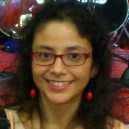 Mujer, Católica, esposa de un magnífico hombre , madre , Médico de Familia.