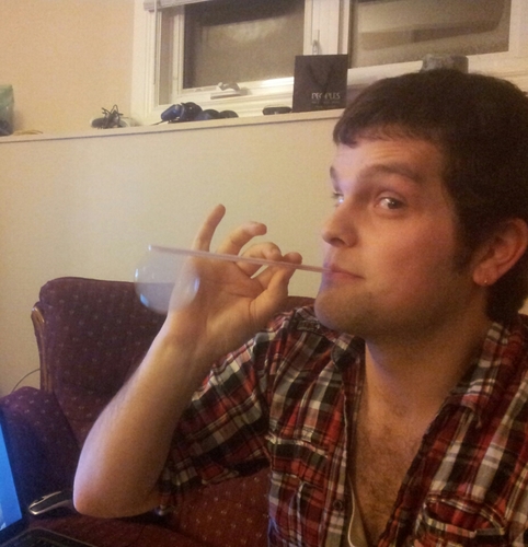 Damphir83's profile picture. :)