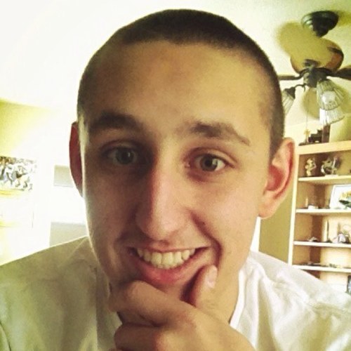 APJR1997's profile picture. Follow me on instagram @apjr1997! I can make even the worst day better. I promise you I can make you laugh at least once,just give me a chance. #PackerNation!!!