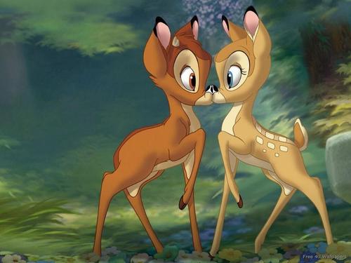 Soy Bambi, el cervatillo más mono, no me puedes comparar con algodón de azúcar, porque soy más dulce. Mi primera palabra fue pajaro
