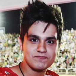 Deus nunca abandona o coração de um sonhador! Criado dia 14 de Março 2011, Luan seguiu: 26/06/2011! parceria: @ApenasVoceLS. follow me! @luansantana ♥