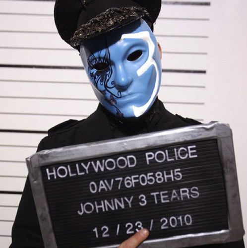 three2wert's profile picture. I love 3 tears!