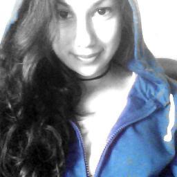 Tina_Chavarria's profile picture. Es sencillo. Tengo 15, me gusta el chocolate, Justin Bieber, toda la música y sobre todo los libros, amo leer...un besito ^^