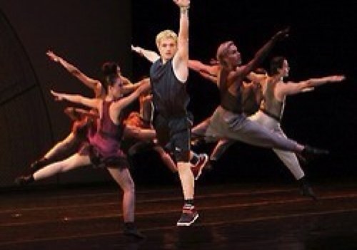 HOTchersonsJAW's profile picture. Fan Page dedicated to JAWsh HOTcherson! Follow my personal: @HakunaPeetata ASK FOR A FOLLOWBACK! @jhutch1992 is my cheese bun. i loaf him:3