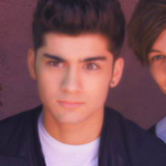 Estou muito ocupada mordendo a bunda do Zayn :3' 2Beijos u.u eu te amo meu dlç @zaynmalik ♥ since: 16/05/12