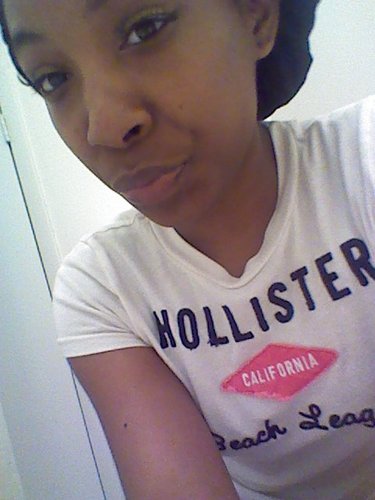 My Name April im Hella cool..Nd funny asx Hell Follow Me And.ill Follow Back