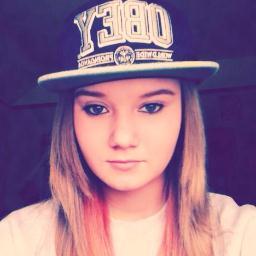 Ermm. Herro c: So.. Once I get my video recorder I'm going to start making Youtube vidoes..  #TeamFollowBack