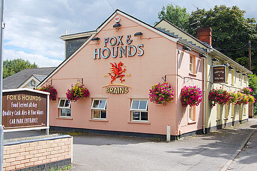 Fox&HoundsStMellons