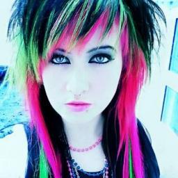 ApurosEm's profile picture. Esse blog veio pra ajudar vc amiga menina,que não consegue ver um roupa,u estilo de cabelo,uma cor de esmalte a solução esta aqui! http://t.co/UJbuA6un