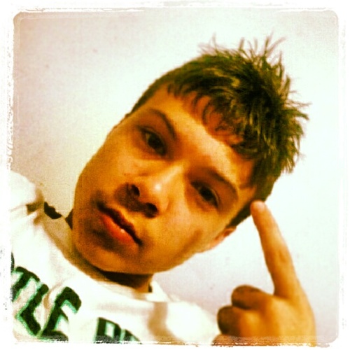 you only need to know one thing about me and that is to follow me!!!!!!