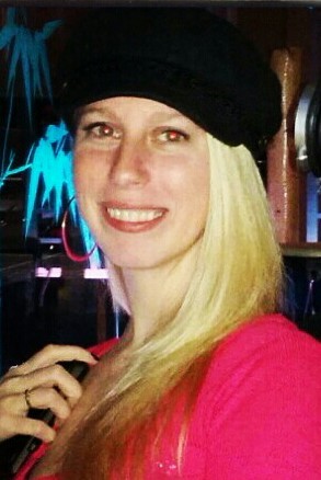 AlanaLynn927's profile picture. 