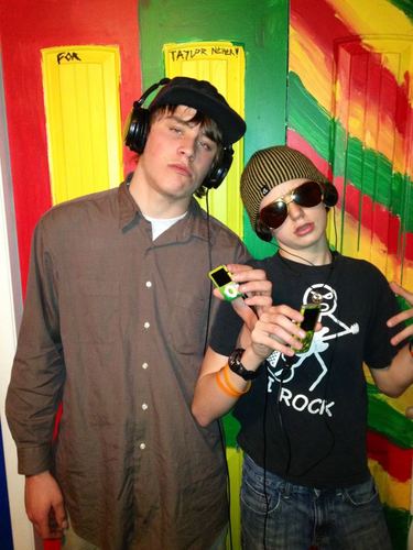 I love rap. My first album came out February 12, 2013. New content coming soon. I play the guitar as well. http://t.co/okDhwwjdGn