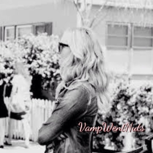 Jailed account for @QuirkyAllure . ♋